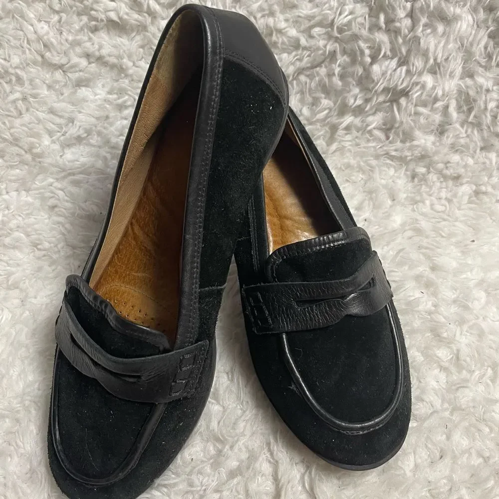 Nurture leather black suede slip on loafers rubber soles SZ10M